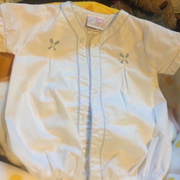 S🔴LD Imported PetitAmi White Bubble Romper - Picture 3 of 8